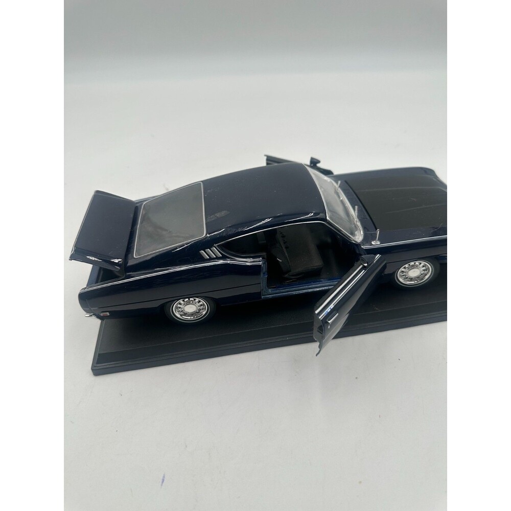 Maisto 1969 Ford Torino Talladega Die Cast 1:18 Scale 31616 Black